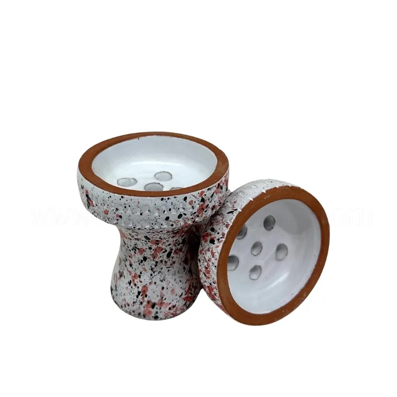 الأنثى الغليظة المطلية
