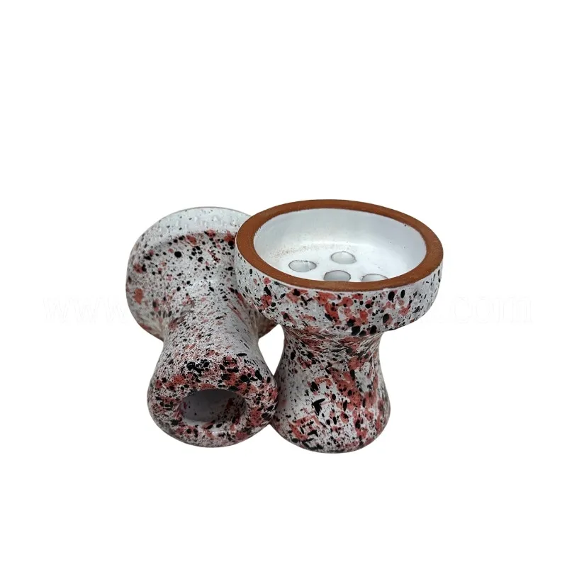 الأنثى الغليظة المطلية
